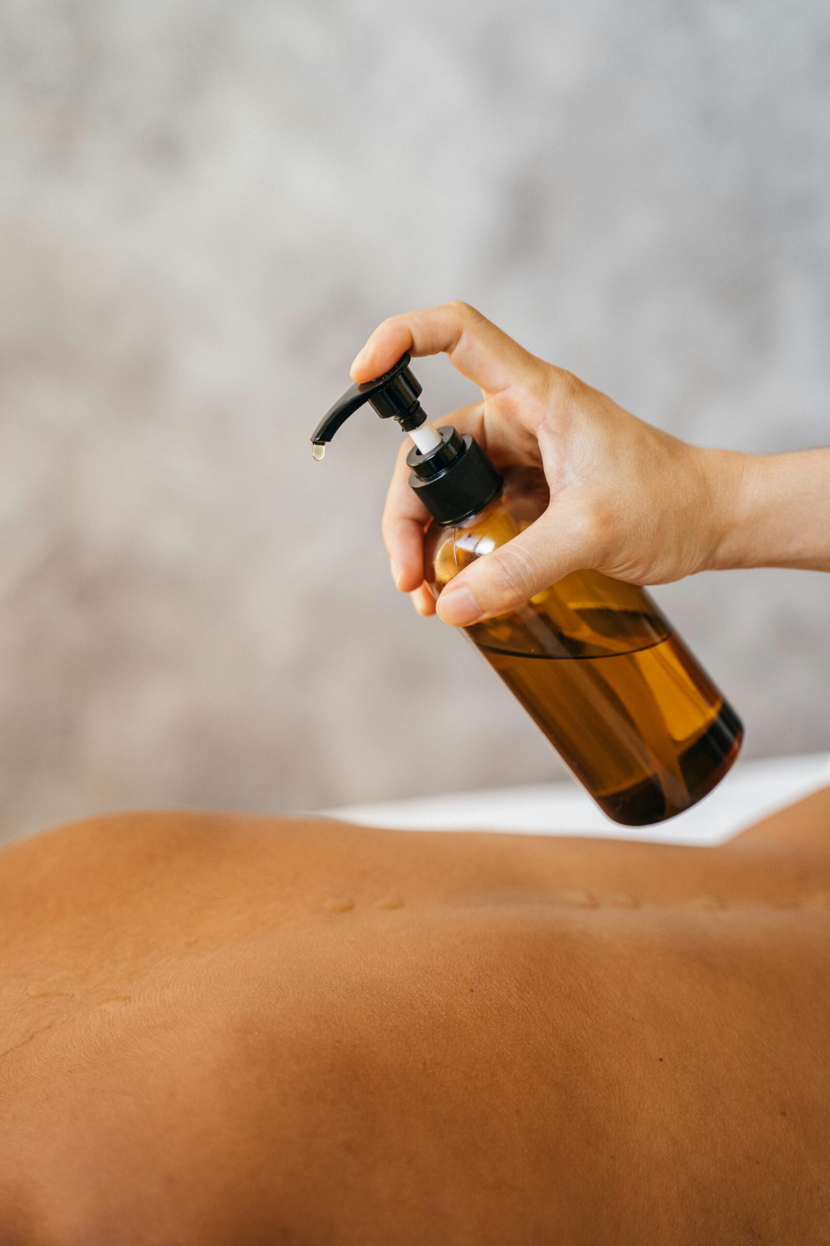 Massage dos avec huile huile pour massage dos